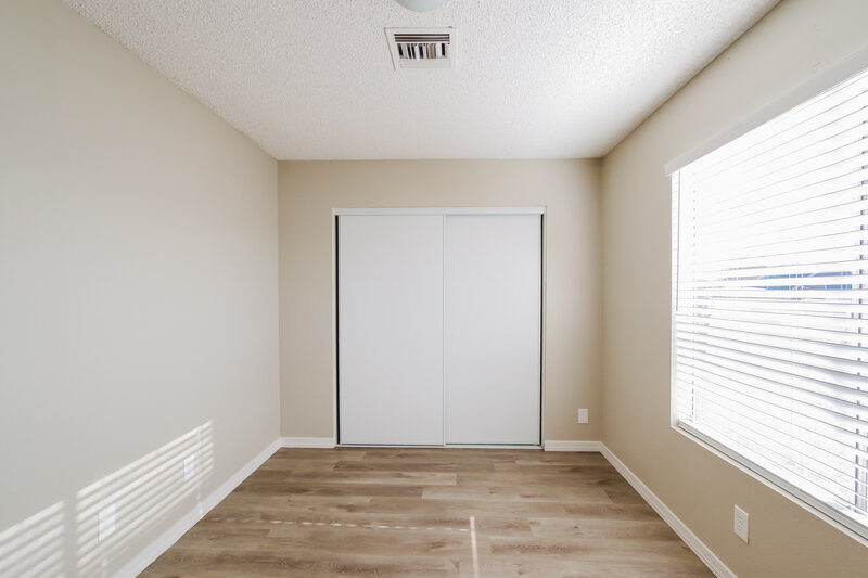2,130/Mo, 5222 W Aster Dr Glendale, AZ 85304 Bedroom View 2