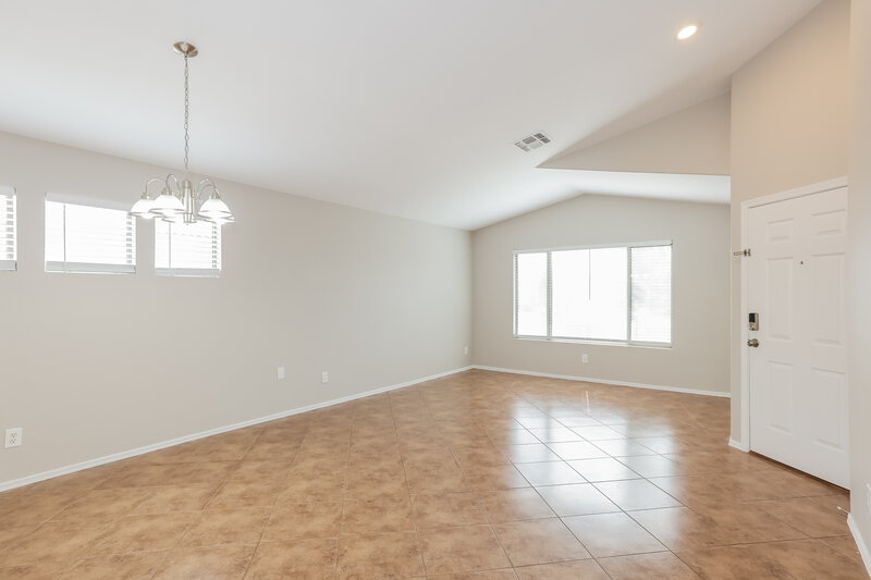 2,330/Mo, 1128 W 20th Ave Apache Junction, AZ 85120 Dining Room View