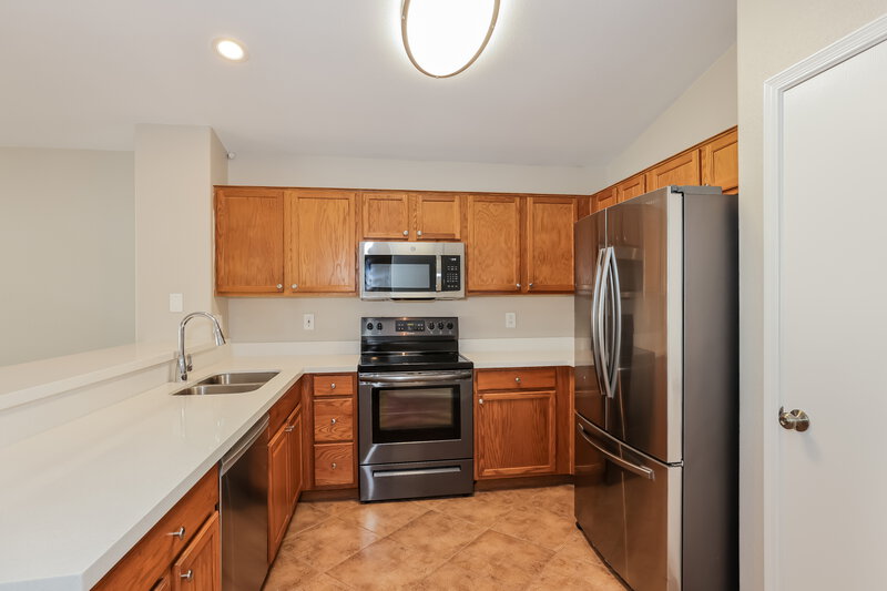 2,330/Mo, 1128 W 20th Ave Apache Junction, AZ 85120 Kitchen View