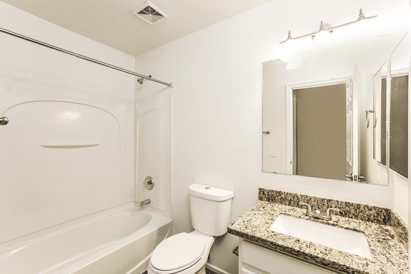 2,080/Mo, 1720 E Renegade Trail San Tan Valley, AZ 85143 Bathroom View