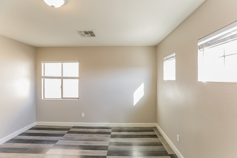 2,400/Mo, 5415 W Pollack St Laveen, AZ 85339 Main Bedroom View 3