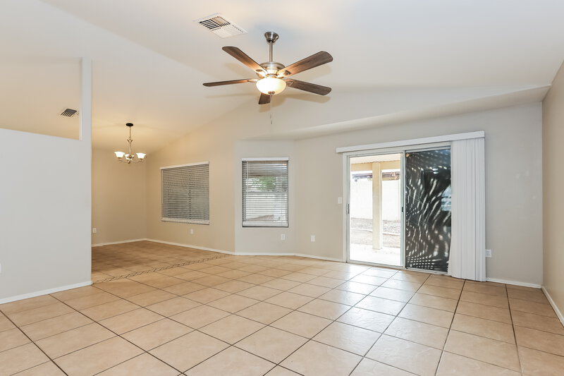 1,895/Mo, 3134 E McKellips Rd Unit 209 Mesa, AZ 85213 Dining Room View