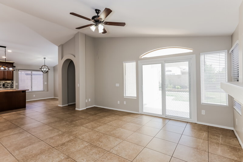 2,350/Mo, 18639 N 2nd Ave Phoenix, AZ 85027 Living Room View