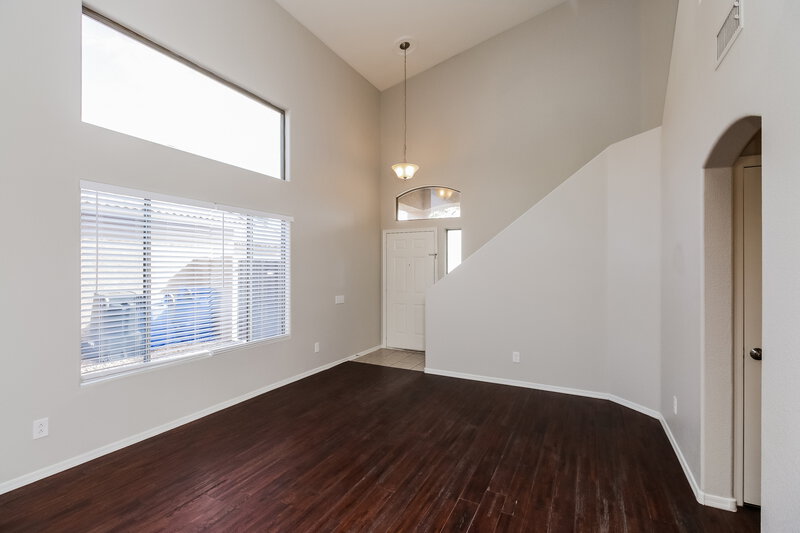 2,450/Mo, 8704 E Natal Ave Mesa, AZ 85209 Living Room View 2