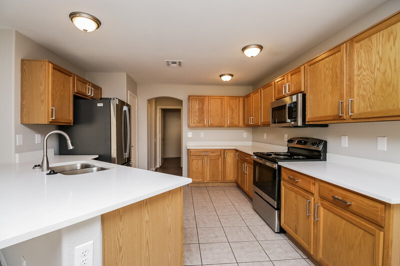 2,450/Mo, 8704 E Natal Ave Mesa, AZ 85209 Kitchen View
