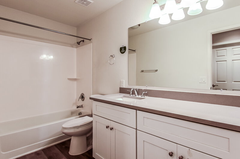 3,345/Mo, 4317 W Electra Ln Glendale, AZ 85310 Bathroom View
