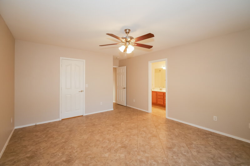 2,210/Mo, 1152 S Grenoble Mesa, AZ 85208 Main Bedroom View 2