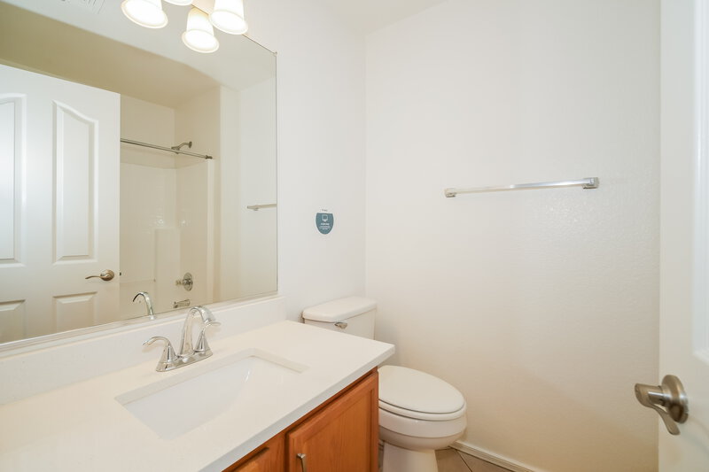 2,210/Mo, 1152 S Grenoble Mesa, AZ 85208 Bathroom View