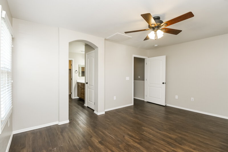2,265/Mo, 3900 E Gideon Way Gilbert, AZ 85296 Main Bedroom View 2
