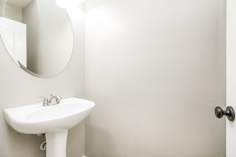 2,265/Mo, 3900 E Gideon Way Gilbert, AZ 85296 Powder Room View