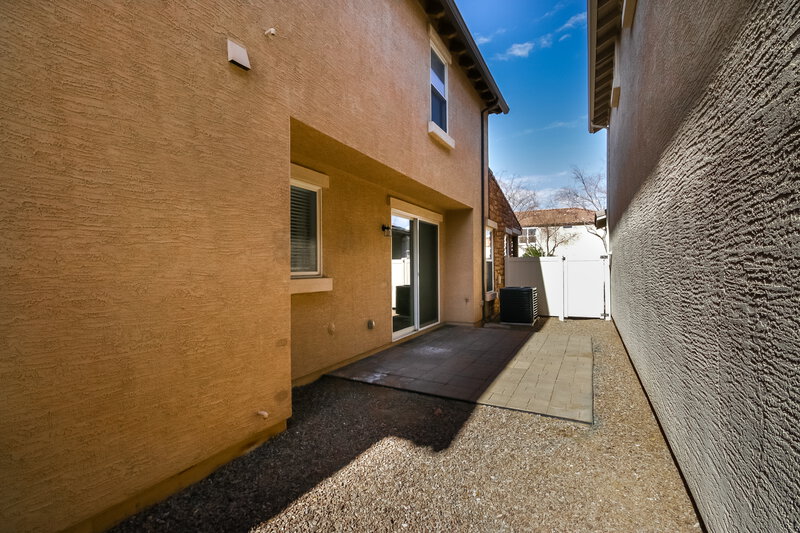 2,265/Mo, 3900 E Gideon Way Gilbert, AZ 85296 Side View