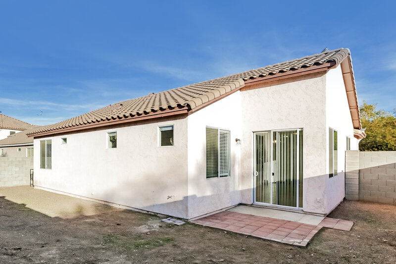 1,990/Mo, 1115 E Grove St Phoenix, AZ 85040 Rear View