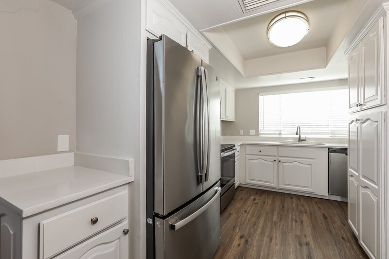 2,555/Mo, 840 S 21st St Mesa, AZ 85204 Kitchen View