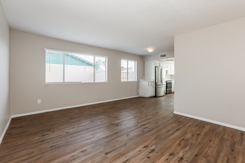 2,555/Mo, 840 S 21st St Mesa, AZ 85204 Family Room View
