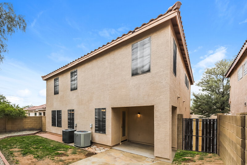 2,810/Mo, 18611 N 22nd St Lot 26 Phoenix, AZ 85024 Rear View 2