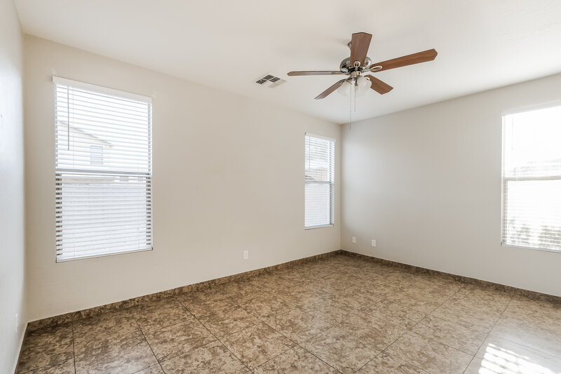 2,010/Mo, 3014 W Donner Dr Phoenix, AZ 85041 Main Bedroom View