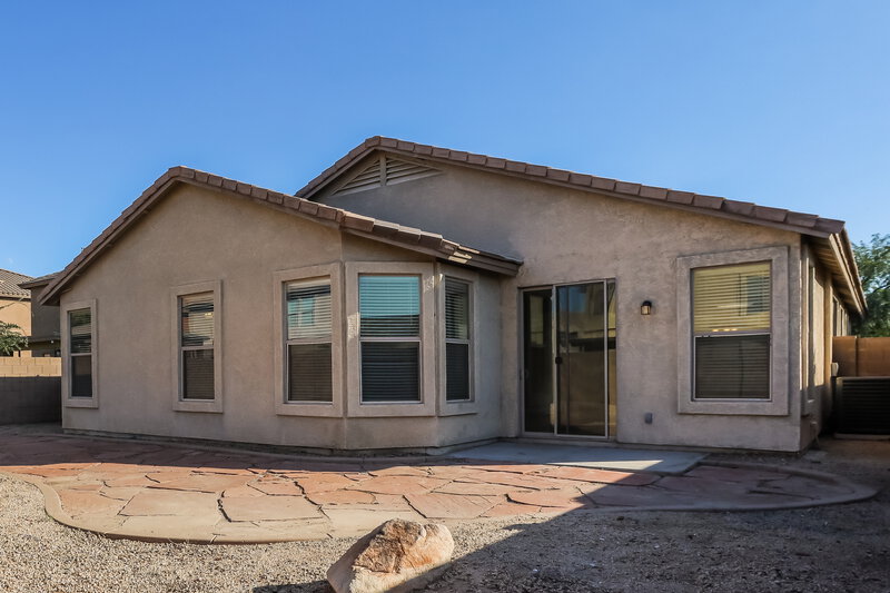 1,990/Mo, 3014 W Donner Dr Phoenix, AZ 85041 Rear View