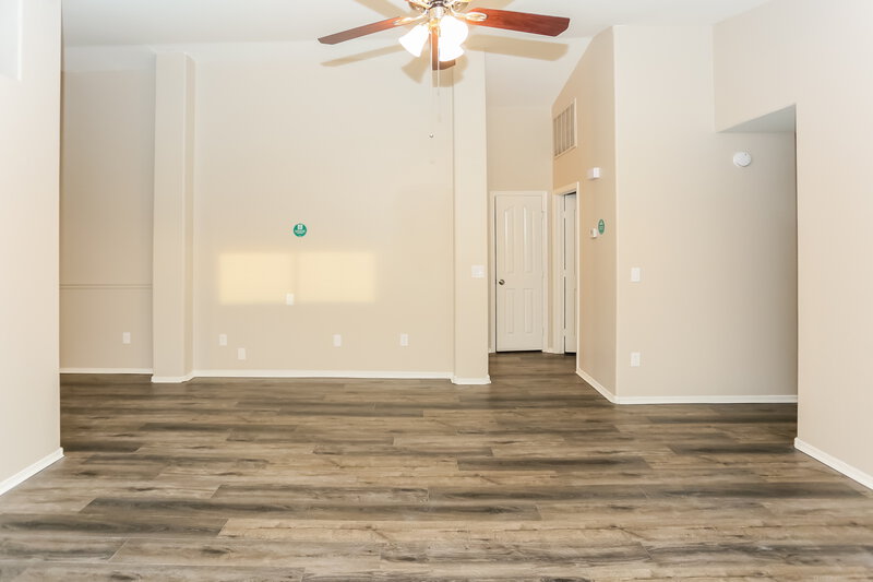 2,185/Mo, 2002 E Saratoga St Gilbert, AZ 85296 Living Room View 3