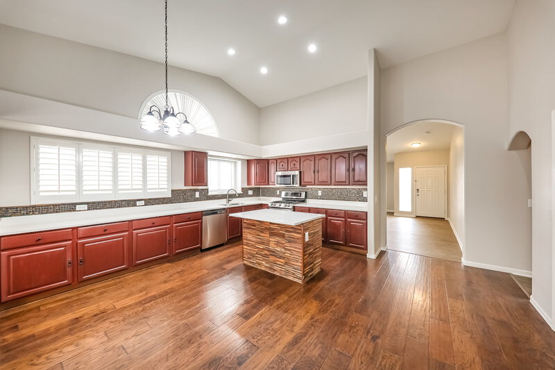 2,695/Mo, 10014 W Irma Ln Peoria, AZ 85382 Kitchen View 2