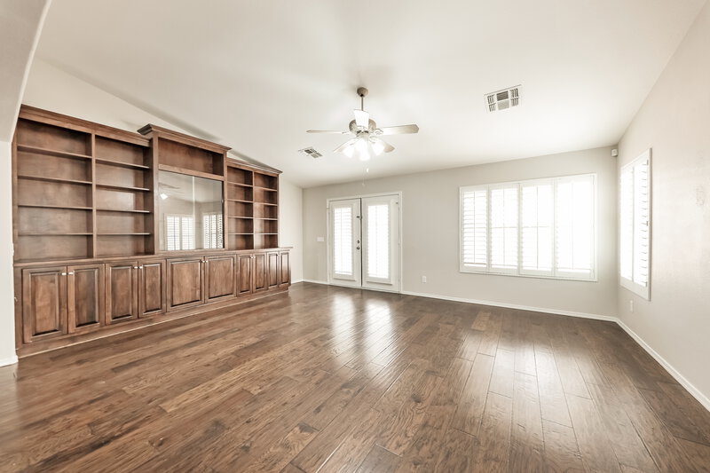 2,695/Mo, 10014 W Irma Ln Peoria, AZ 85382 Family Room View