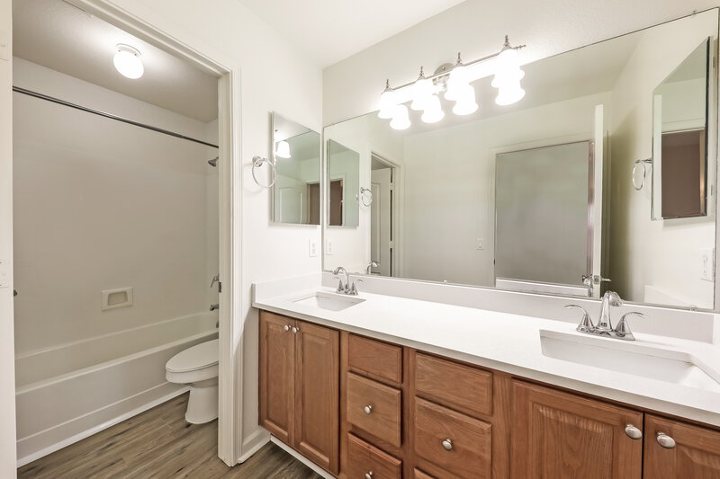 2,695/Mo, 10014 W Irma Ln Peoria, AZ 85382 Bathroom View