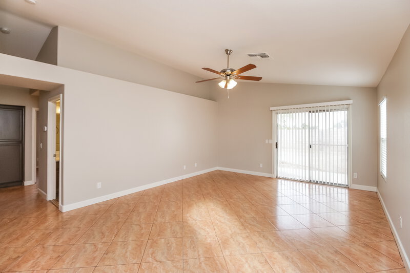 3,050/Mo, 631 N Williams St Chandler, AZ 85225 Living Room View