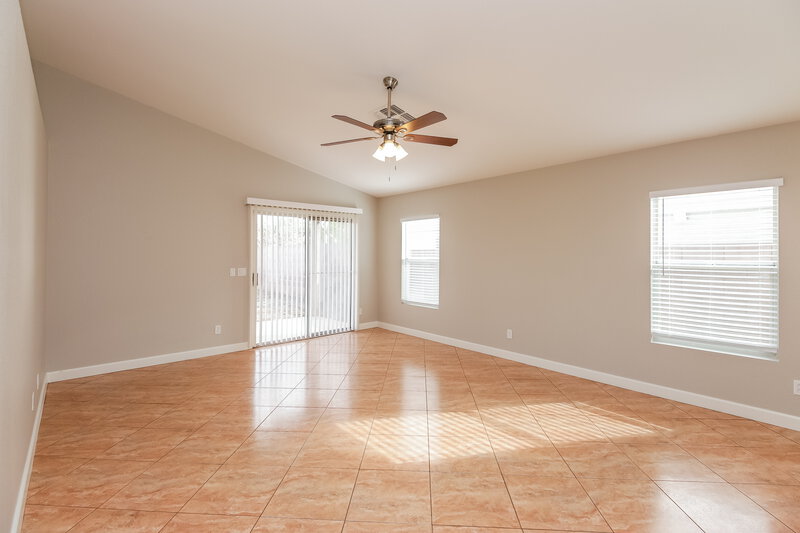 3,050/Mo, 631 N Williams St Chandler, AZ 85225 Living Room View 2