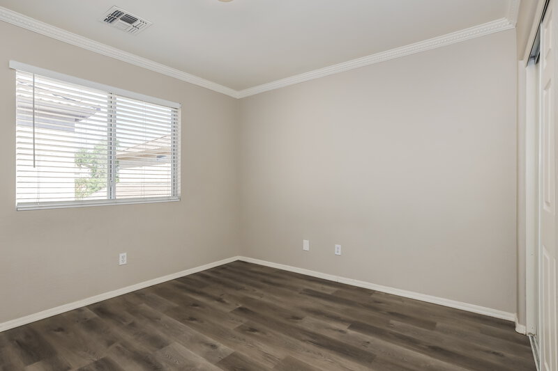 1,825/Mo, 5208 W Warner St Phoenix, AZ 85043 Bedroom View