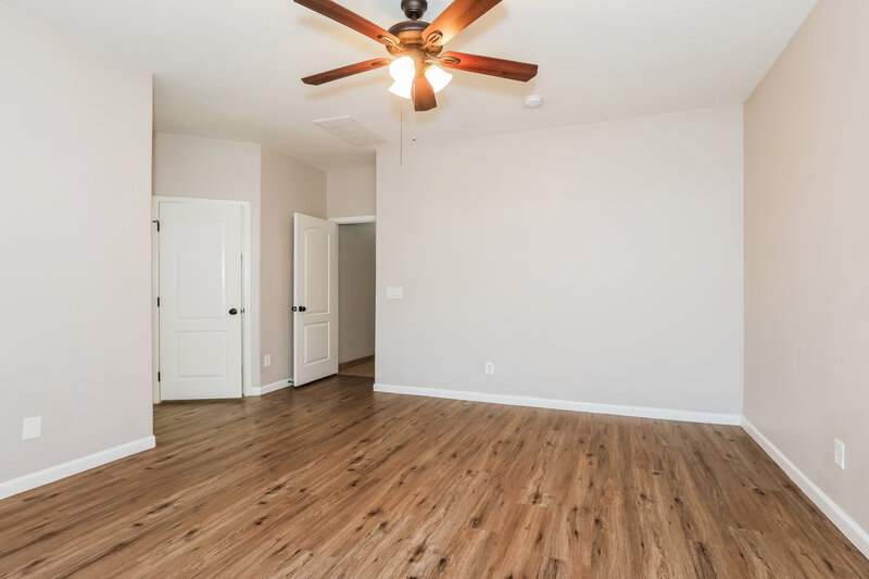 2,020/Mo, 3677 N 141st Dr Goodyear, AZ 85395 Main Bedroom View 2