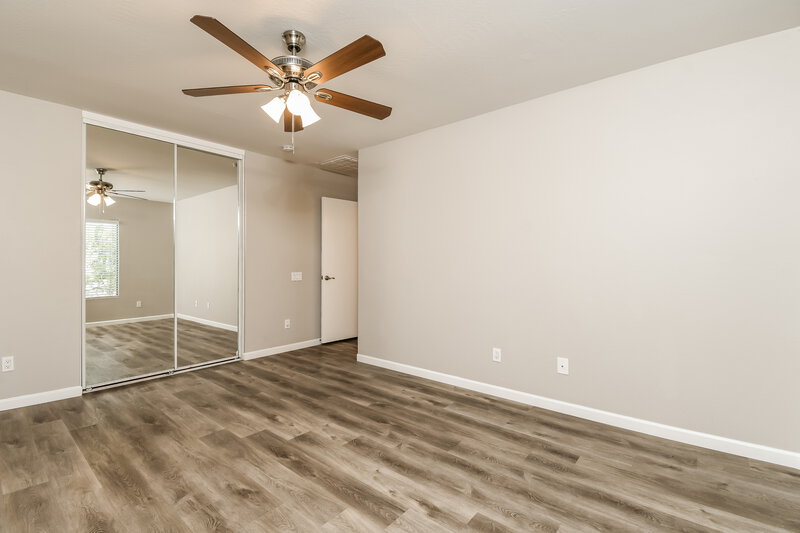 3,050/Mo, 1729 E Christopher St San Tan Valley, AZ 85140 Main Bedroom View 2