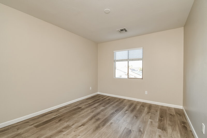 3,050/Mo, 1729 E Christopher St San Tan Valley, AZ 85140 Bedroom View