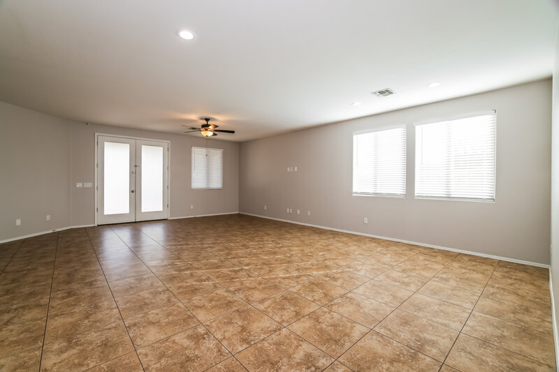 2,220/Mo, 7543 W Darrel Rd Laveen, AZ 85339 Living Room View