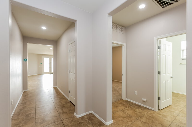 2,340/Mo, 7543 W Darrel Rd Laveen, AZ 85339 Bedroom View 2