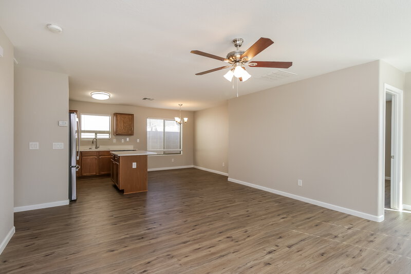 1,810/Mo, 29409 N Pyrite Ln San Tan Valley, AZ 85143 Living Room View 3