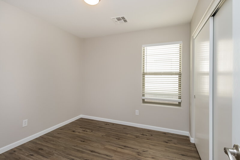1,810/Mo, 29409 N Pyrite Ln San Tan Valley, AZ 85143 Bedroom View 2