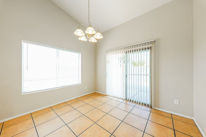 2,315/Mo, 3915 W Buckskin Trail Phoenix, AZ 85083 Dining Room View