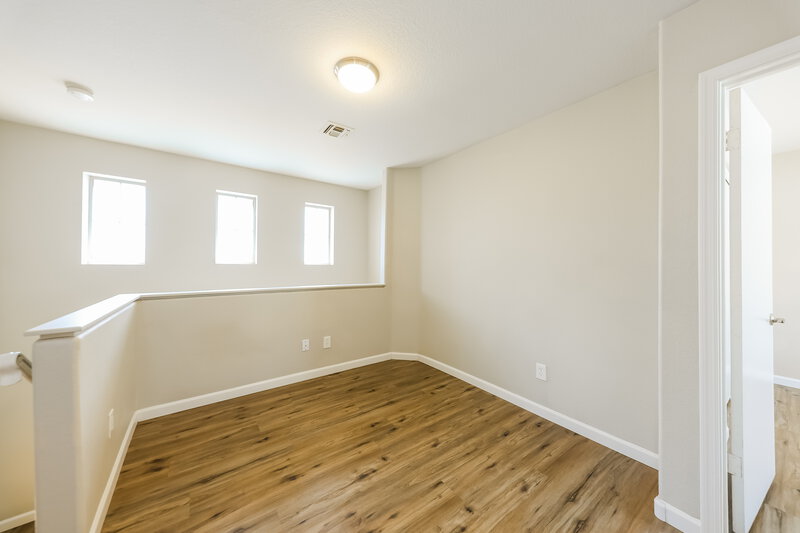 2,315/Mo, 3915 W Buckskin Trail Phoenix, AZ 85083 Loft View
