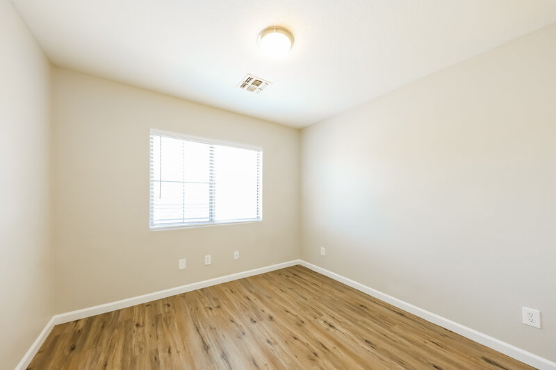 2,315/Mo, 3915 W Buckskin Trail Phoenix, AZ 85083 Bedroom View