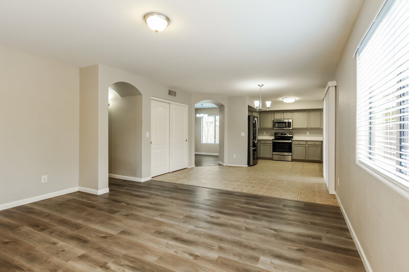 2,605/Mo, 2348 W White Feather Ln Phoenix, AZ 85085 Dining Room View