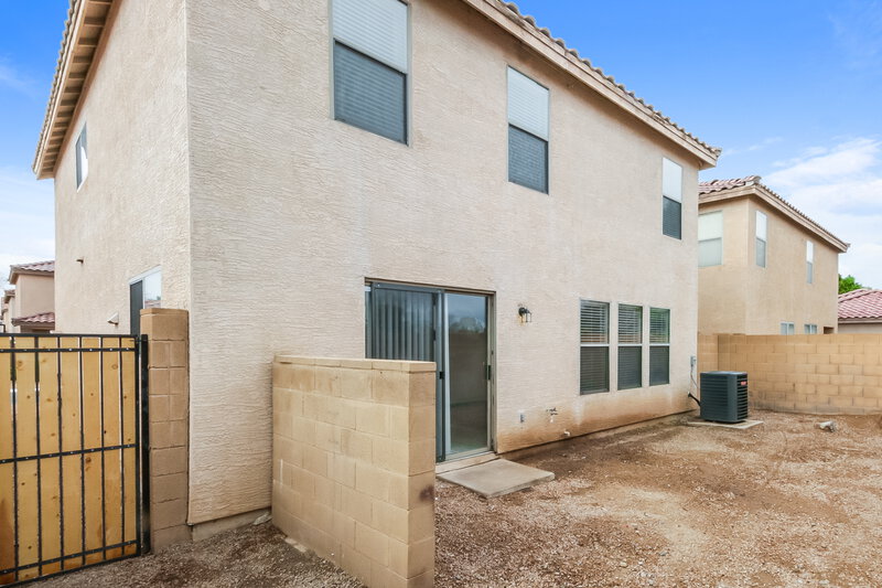 2,385/Mo, 2236 E Spruce Dr Chandler, AZ 85286 Rear View