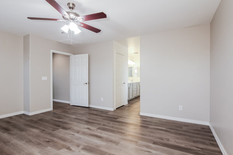 2,460/Mo, 2741 W Bowker St Phoenix, AZ 85041 Main Bedroom View
