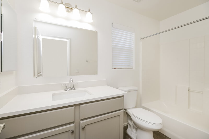 2,725/Mo, 3869 E Claxton Ave Gilbert, AZ 85297 Bathroom View