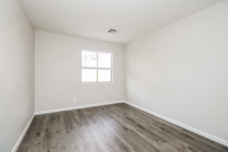 1,935/Mo, 2246 S 85th Dr Tolleson, AZ 85353 Bedroom View 2