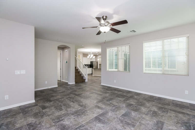 2,780/Mo, 1035 S Agnes Ln Gilbert, AZ 85296 Living Room View 3