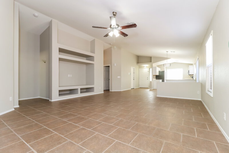 2,080/Mo, 11456 W Sheridan St Avondale, AZ 85392 Living Room View 2