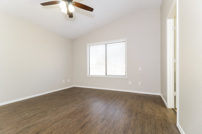 2,080/Mo, 11456 W Sheridan St Avondale, AZ 85392 Main Bedroom View