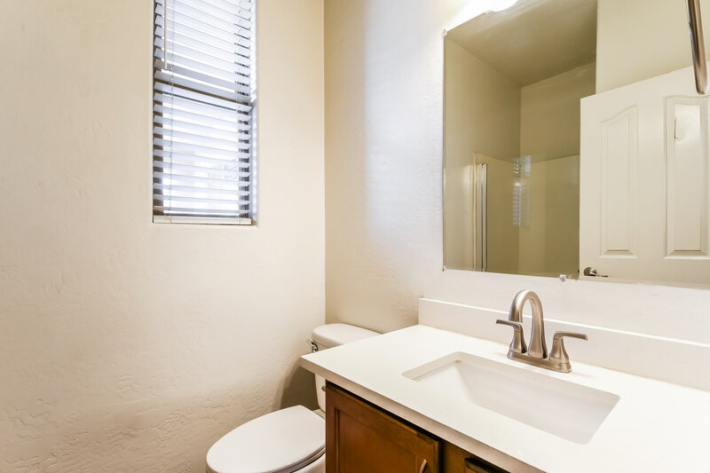 2,880/Mo, 1722 S Roanoke St Gilbert, AZ 85295 Bathroom View