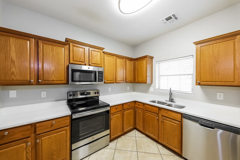 1,880/Mo, 17754 W Langer Ln Surprise, AZ 85388 Kitchen View 2