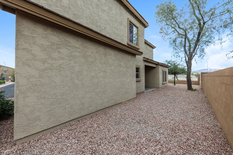 1,880/Mo, 17754 W Langer Ln Surprise, AZ 85388 Rear View