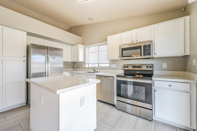 2,190/Mo, 9186 W Michelle Dr Peoria, AZ 85382 Kitchen View 2